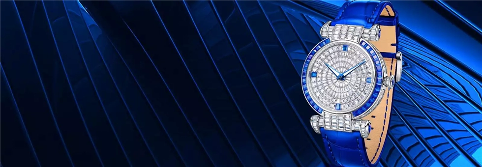 The dazzling dial is luxurious and eye-catching